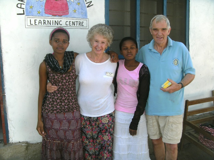 Pat Steve with girls